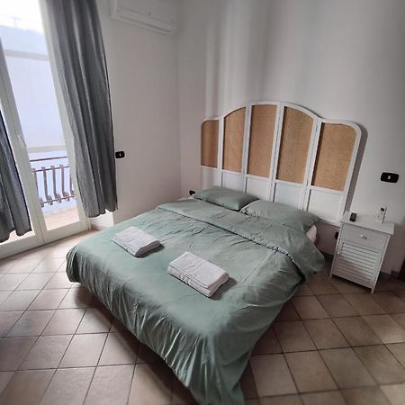Ferienwohnung Bellavista, Il Tuo Soggiorno Vista Mare! Nettuno Exterior foto